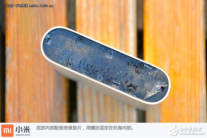 10400mAh只賣69？小米移動電源拆解
