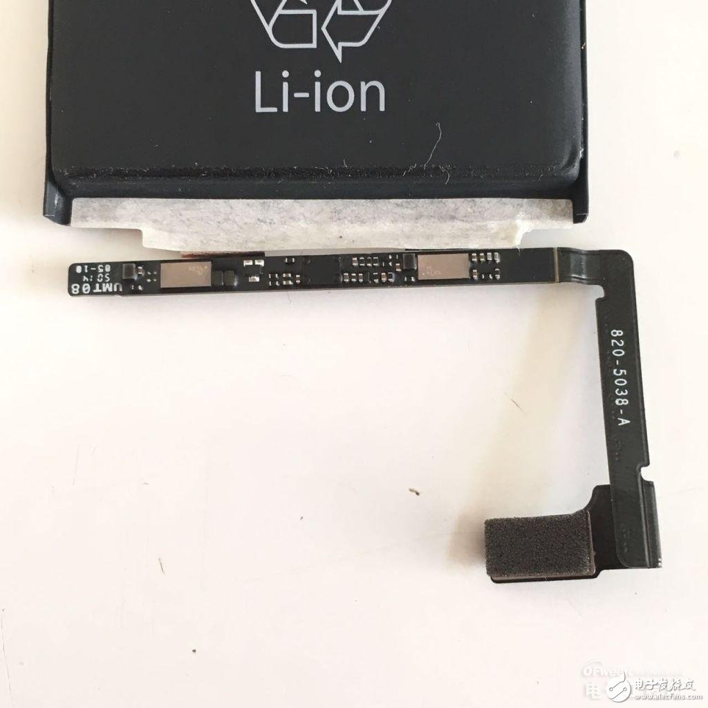 iPhone 5/6 電池拆解過(guò)程詳解