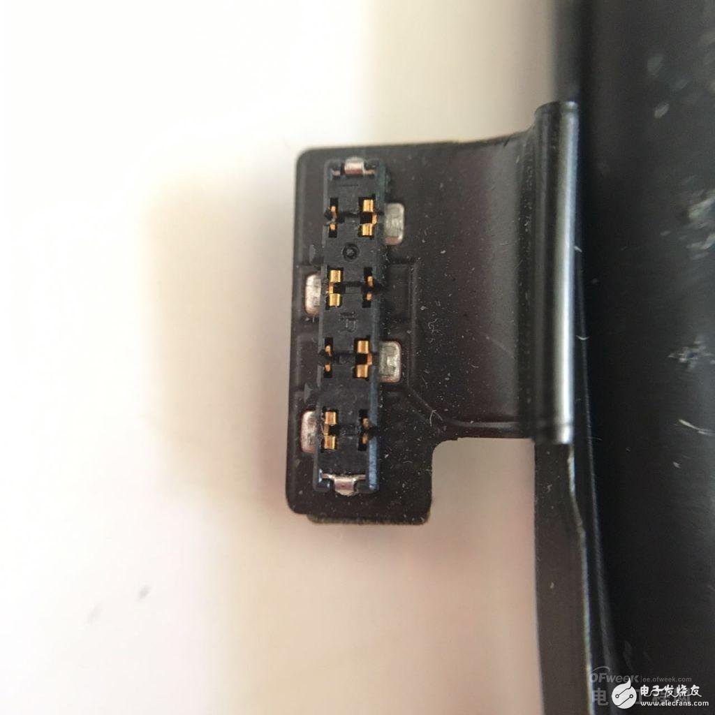 iPhone 5/6 電池拆解過(guò)程詳解