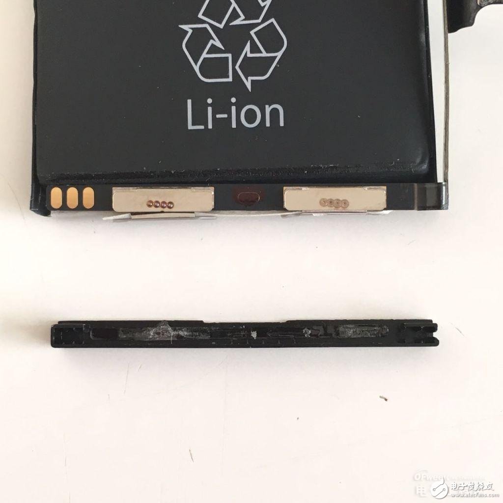 iPhone 5/6 電池拆解過(guò)程詳解