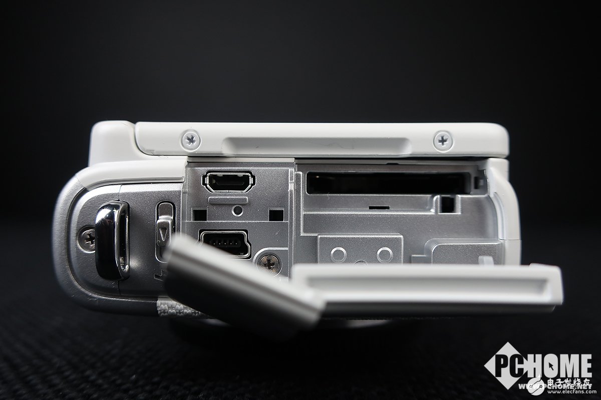 換一種色彩感受世界 佳能EOS M100開箱